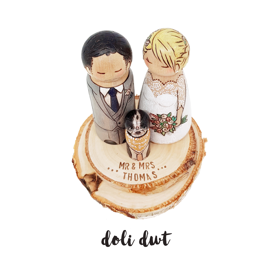 mr and mrs cake topper, rustic cake topper, bride and groom wedding cake topper, wedding cake figurines