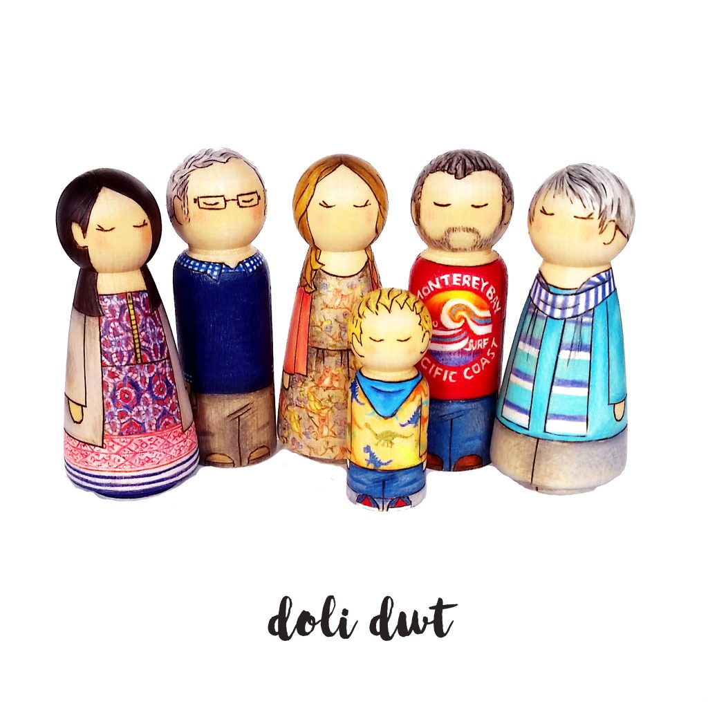 Unique gift, peg doll family, personalised peg dolls, peg dolls uk